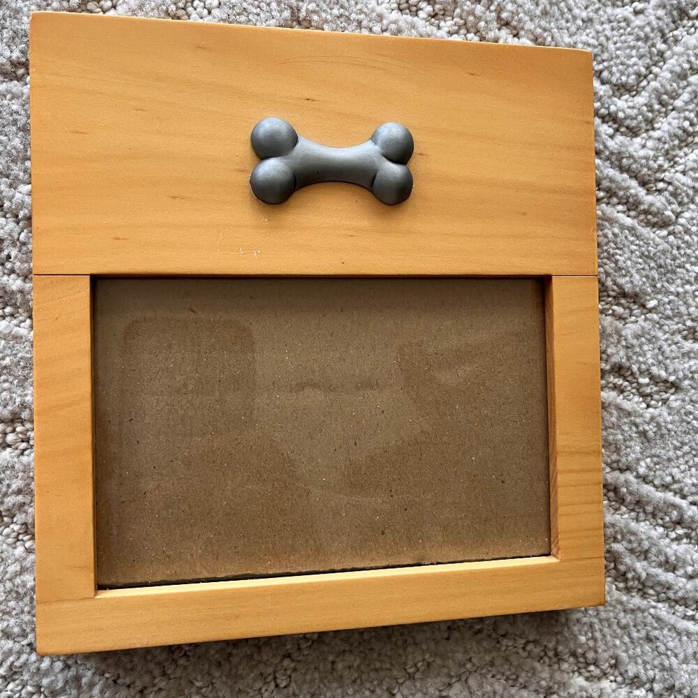 Dog lover picture frame - holds 3.5x5 in picture